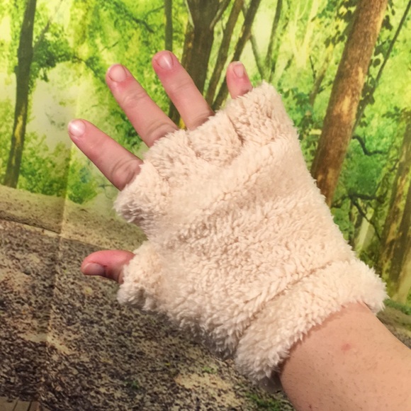Fingerless Mittens Gloves - Picture 6 of 10